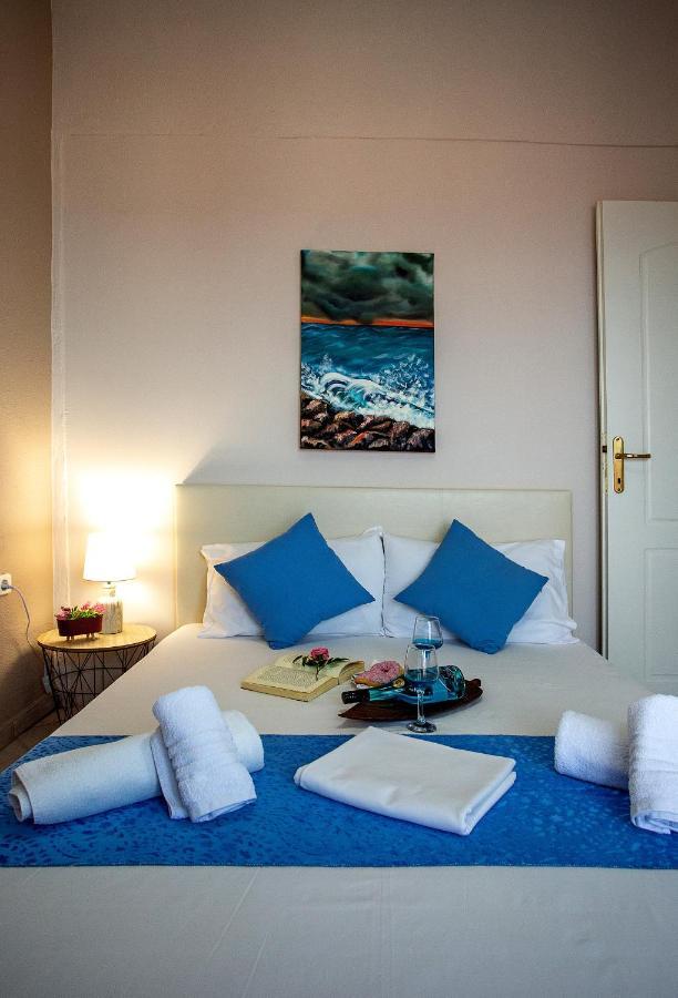 Endless Blue Sunshine Villa PalaiónTsiflíkion Eksteriør billede